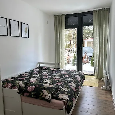 Play - 2 Spavace Sobe Divcibare