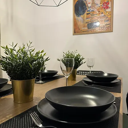 Play - 2 Spavace Sobe * Divcibare