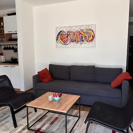 Apartment Play - 2 Spavace Sobe Divcibare