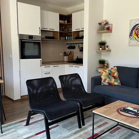 Play - 2 Spavace Sobe * Divcibare