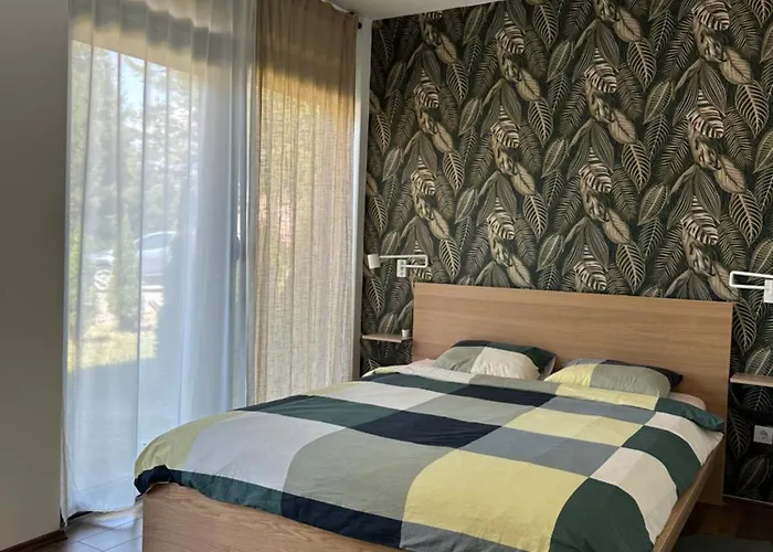 Play - 2 Spavace Sobe * Divčibare